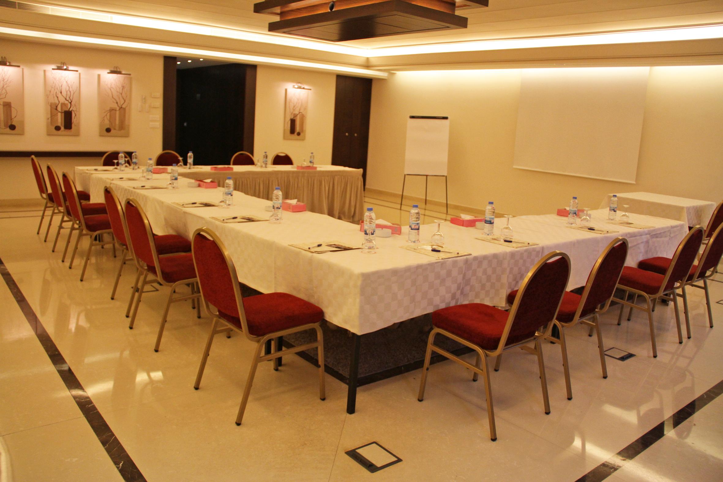 Markazia Suites Beirut Eksteriør bilde